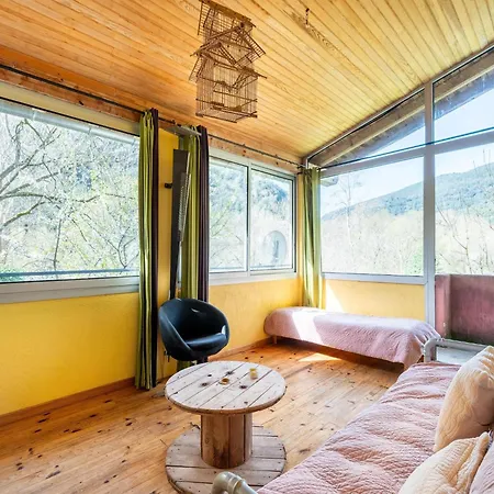 Vintage Retreat By The Vis Ferienhaus *