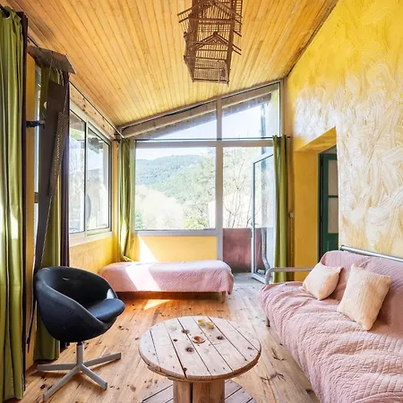 Vintage Retreat By The Vis Ferienhaus Gornies